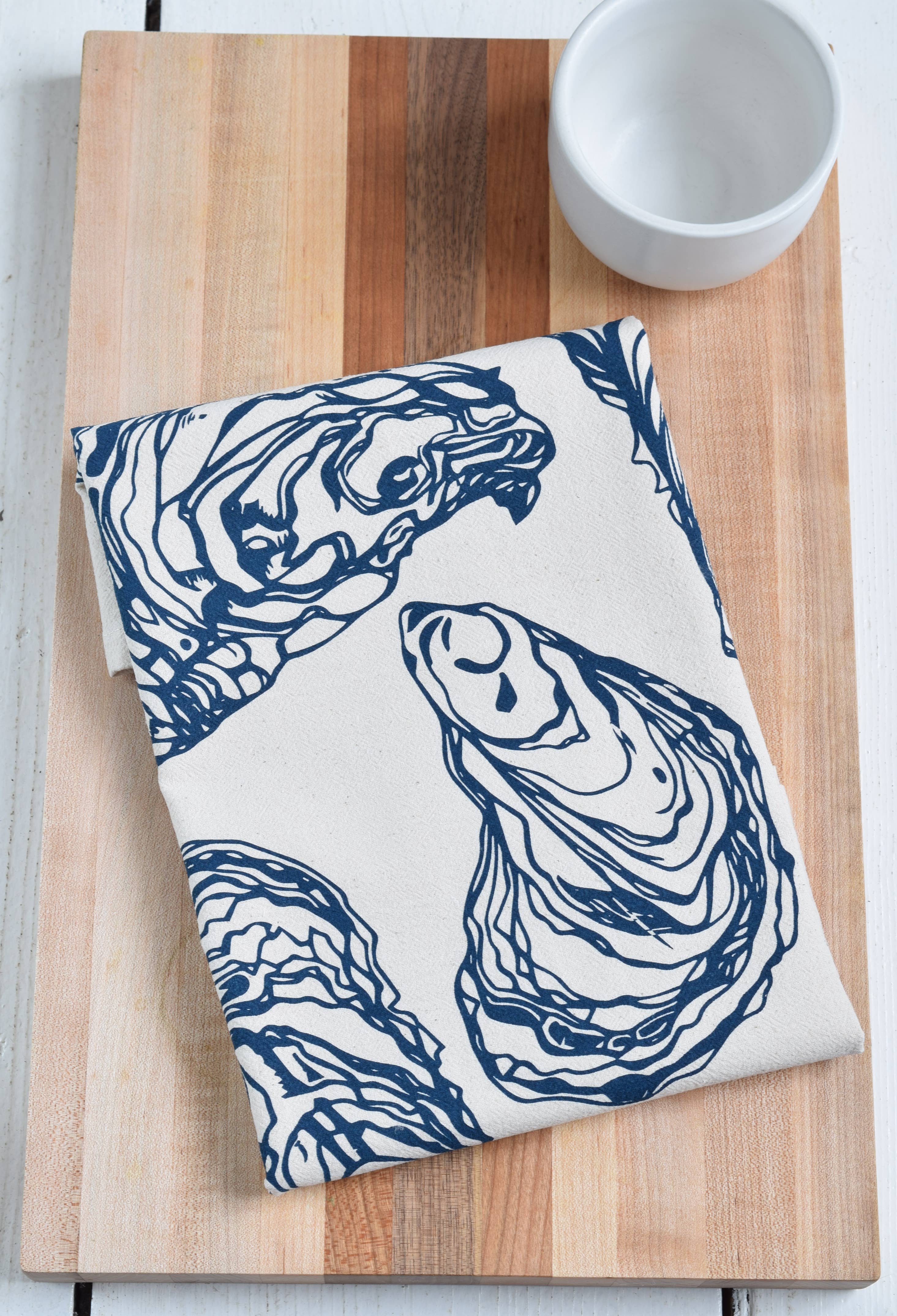 Hearth and Harrow - Oyster Tea Towel in Navy Blue - Organic Cotton - Sea Shell