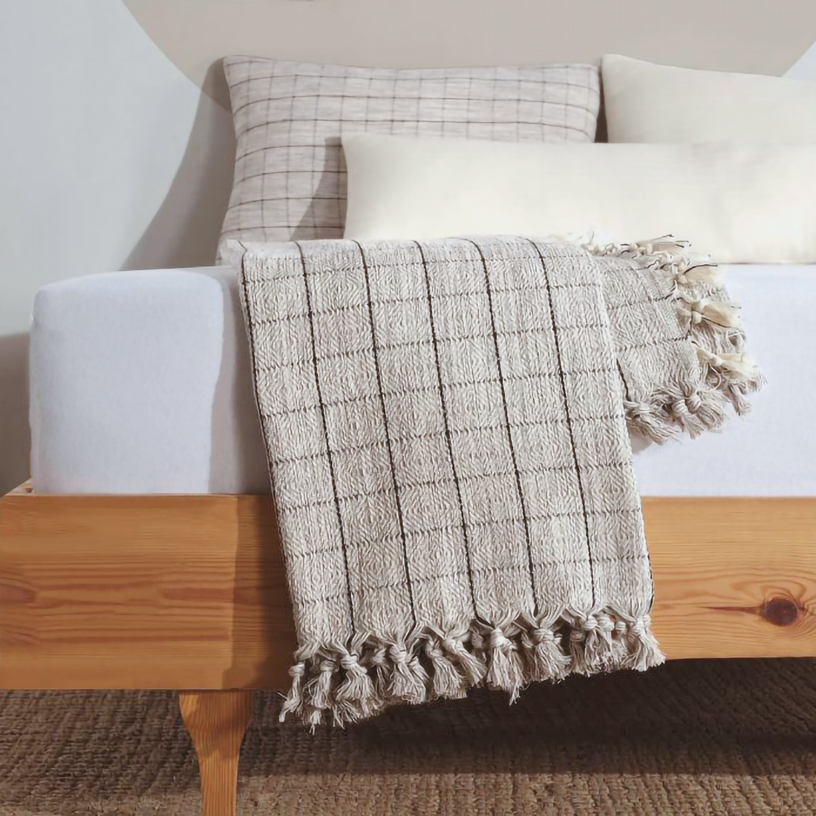Moa - Cream Grey Checkered Throw Blanket