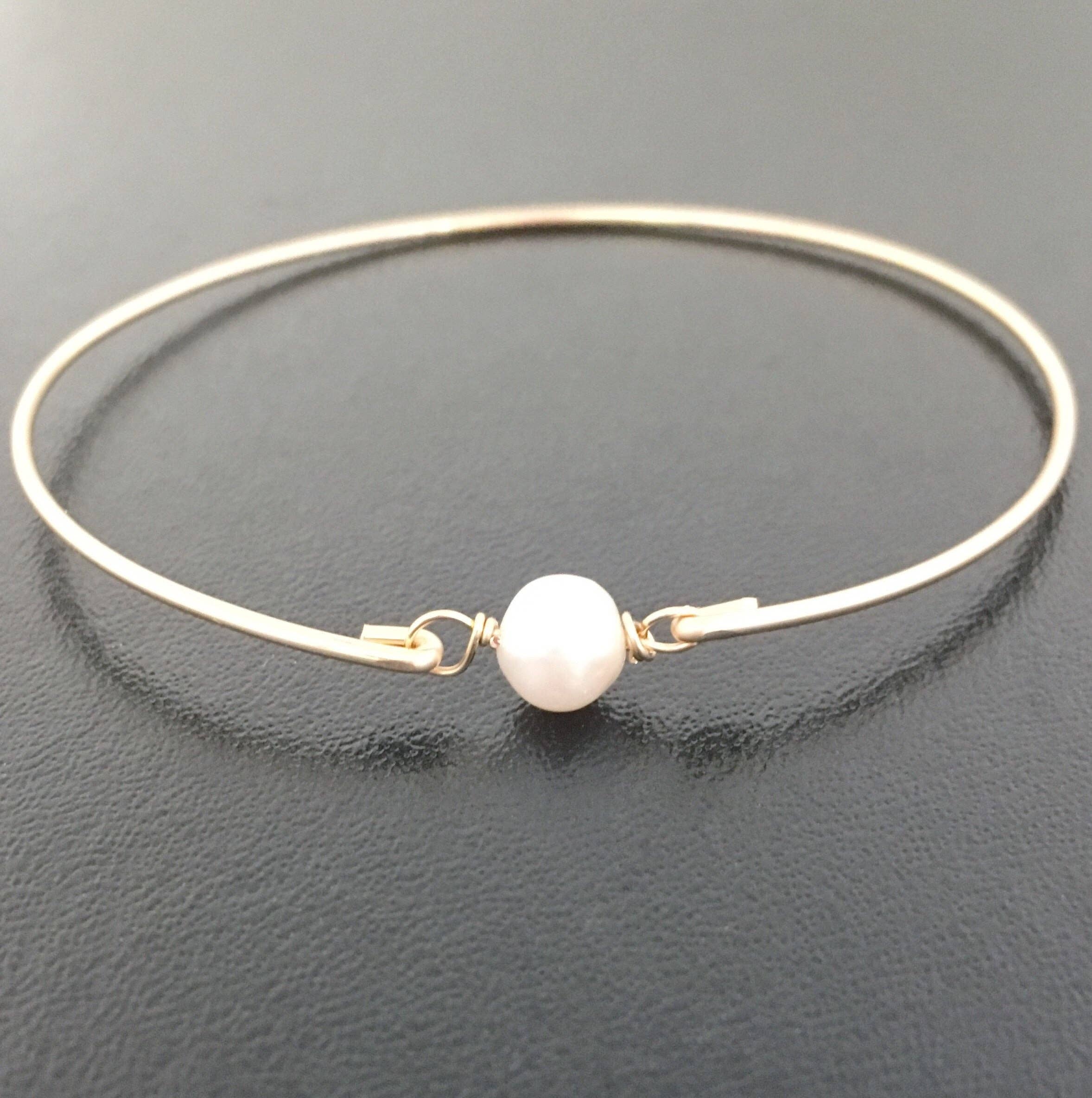 Frosted Willow - White Cultured Freshwater Pearl Bracelet