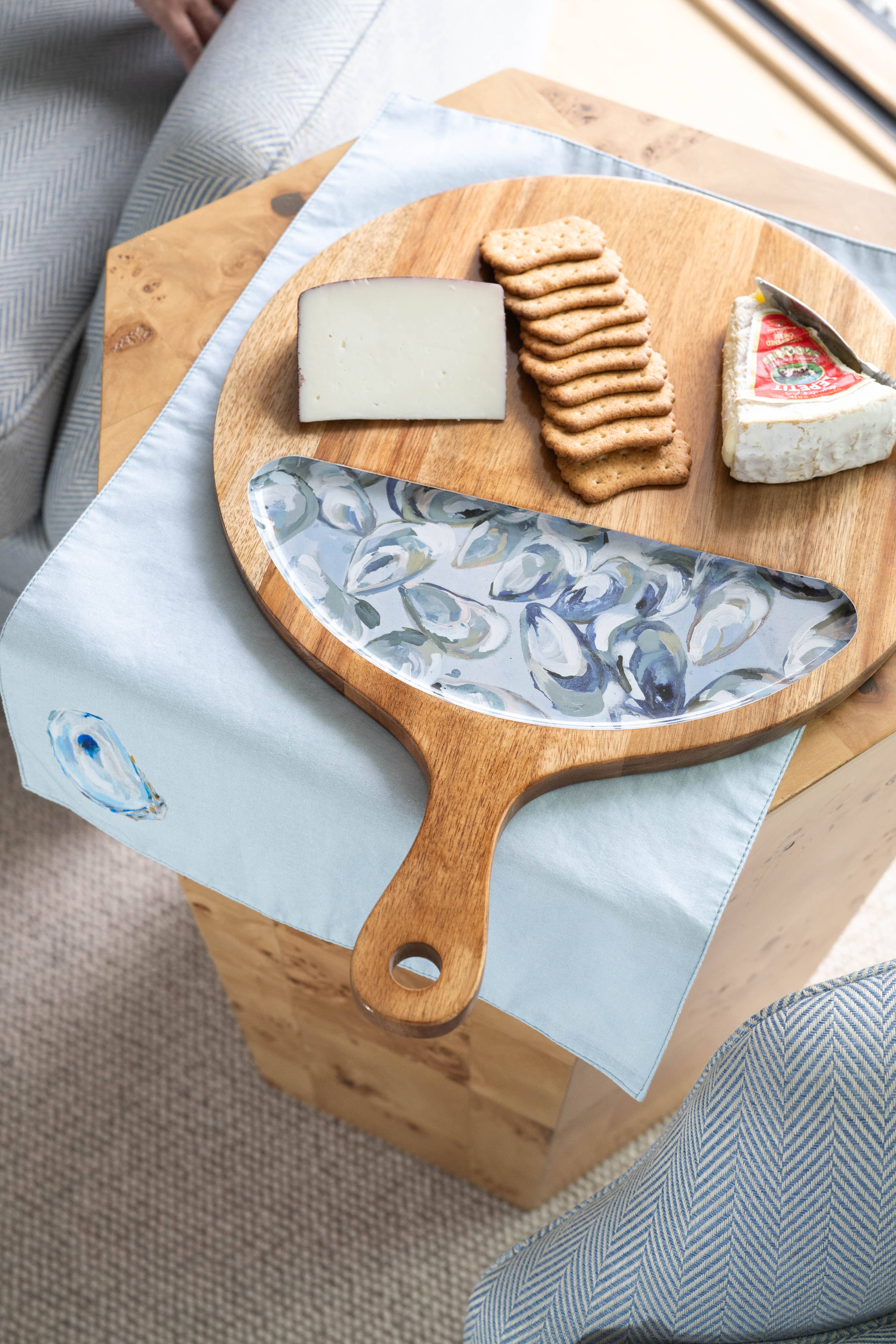 Kim Hovell Art - Wooden Serving Tray (Round) - Pewter Shells