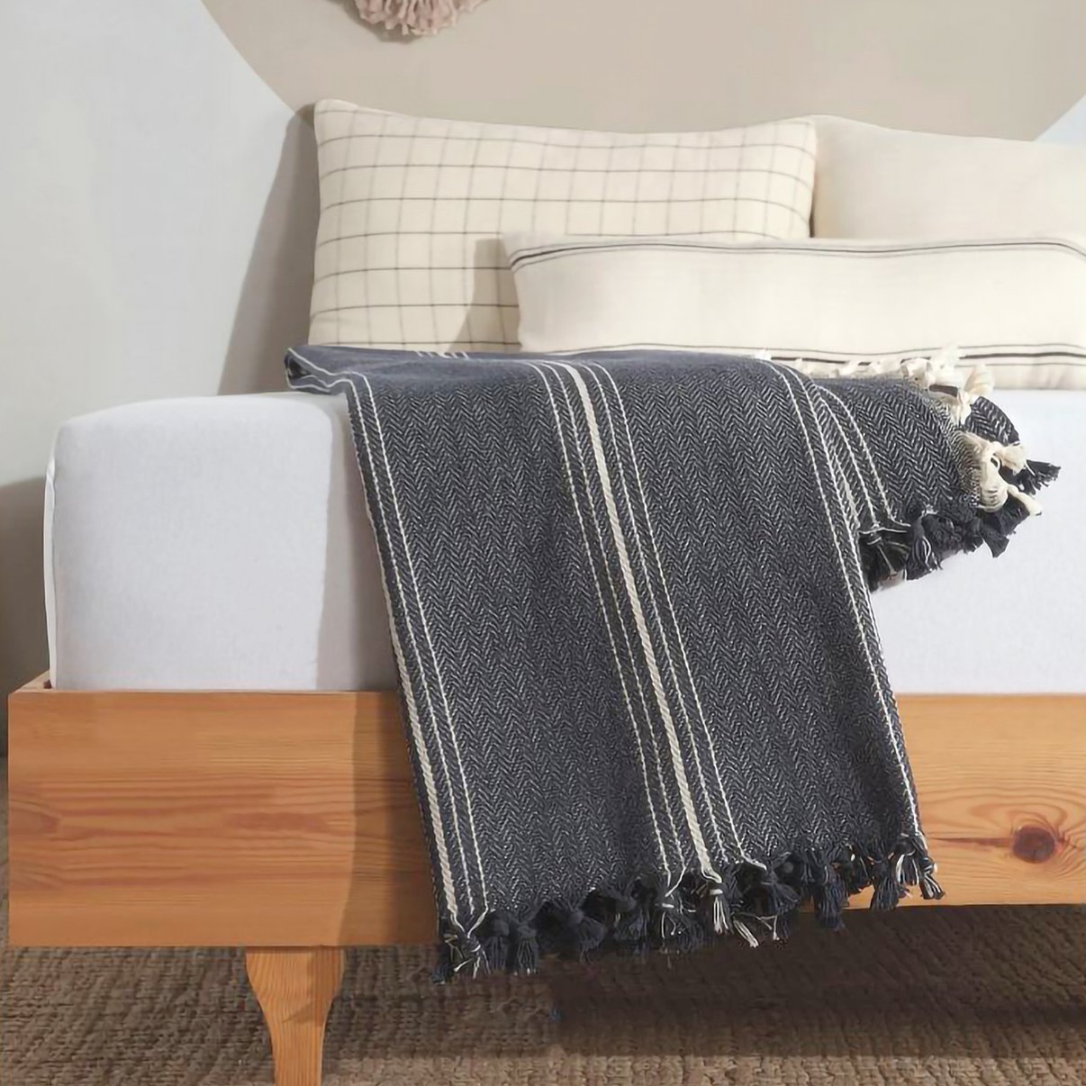 Moa - Minimalist 100% Cotton Throw Blanket Navy Striped
